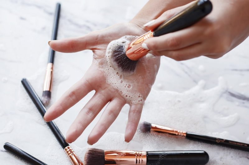 How To Clean Makeup Brushes